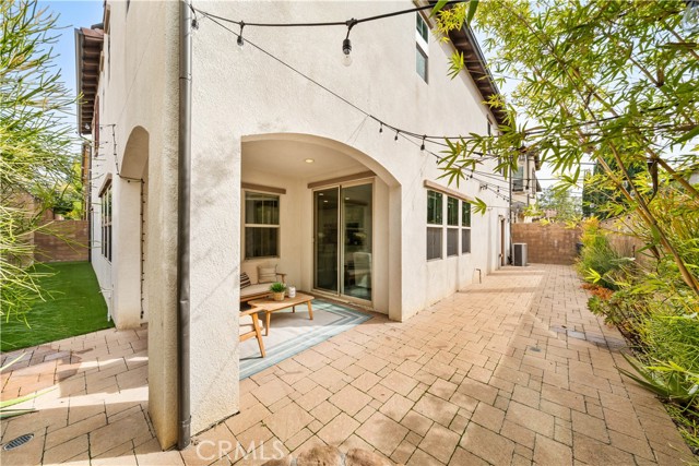 Detail Gallery Image 24 of 47 For 102 Yellow Pine, Irvine,  CA 92618 - 4 Beds | 4 Baths