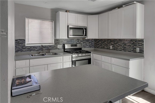 Detail Gallery Image 36 of 66 For 21931 Violeta Ave, Hawaiian Gardens,  CA 90716 - – Beds | – Baths