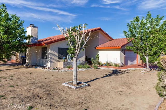 Detail Gallery Image 3 of 49 For 10331 N Loop Bld, California City,  CA 93505 - 3 Beds | 2 Baths