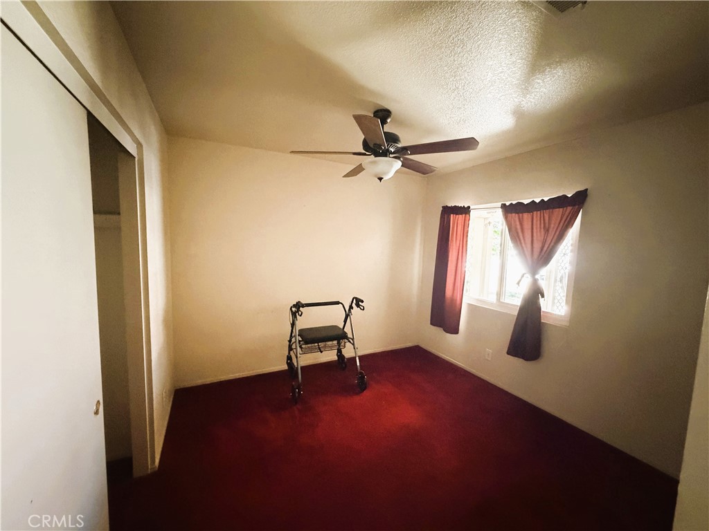 https://media.crmls.org/medias/b16a04e0-3502-4b6f-8cd4-d30a17e0f5d4.jpg?preset=X-Large