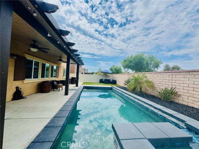 24802 Sandy Trail Place, Menifee CA: https://media.crmls.org/medias/b16a8b28-d3e1-4708-b4b0-9c99fbb06be8.jpg