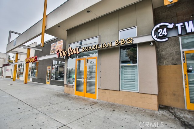 5537 W Sunset Boulevard, Los Angeles CA: https://media.crmls.org/medias/b16ae7ae-e8b8-45b7-a920-b64b6210c1ac.jpg