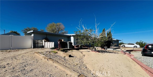 Detail Gallery Image 2 of 25 For 72915 Siesta Dr, Twentynine Palms,  CA 92277 - 3 Beds | 2 Baths