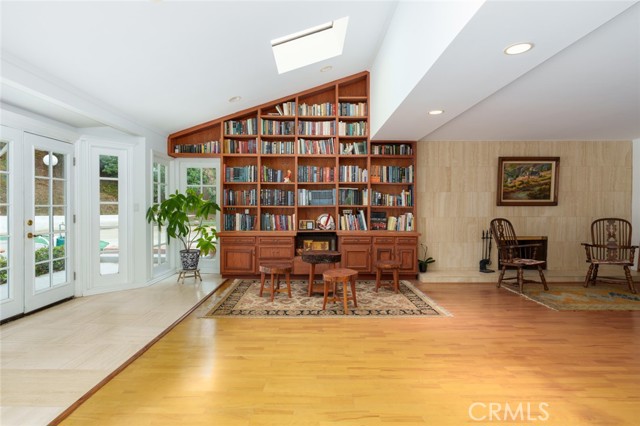 40 Club View Lane, Rolling Hills Estates, California 90274, 5 Bedrooms Bedrooms, ,3 BathroomsBathrooms,Residential,Sold,Club View,PW22062532