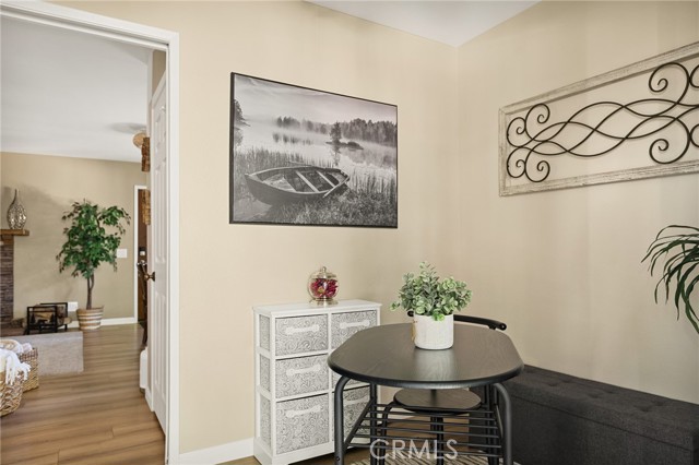 Detail Gallery Image 18 of 50 For 31791 Panorama Dr, Running Springs,  CA 92382 - 3 Beds | 2 Baths