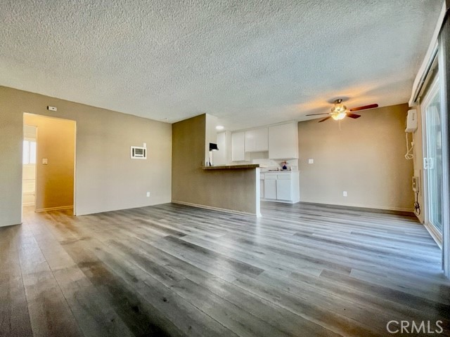 Detail Gallery Image 19 of 29 For 686 E Cottonwood Rd #E,  Palm Springs,  CA 92262 - 3 Beds | 2 Baths