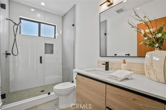 1003 S Prospect Ave, Redondo Beach CA: https://media.crmls.org/medias/b16c3cae-75e5-48fb-869f-6712ed0bb38d.jpg