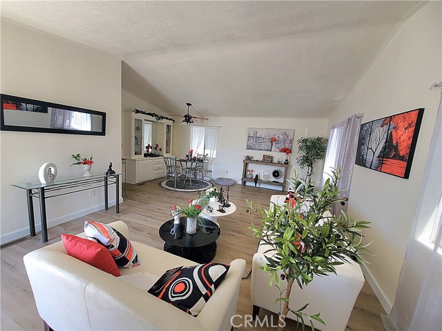 Detail Gallery Image 3 of 40 For 21621 Sandia Rd #50,  Apple Valley,  CA 92308 - 3 Beds | 2 Baths