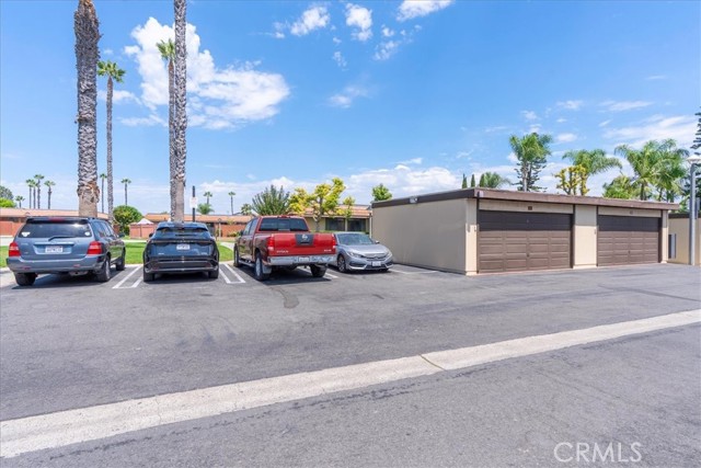 23401 Via San Miguel, Aliso Viejo CA: https://media.crmls.org/medias/b16dffdd-b508-4bac-9862-0ccbfa8f33af.jpg