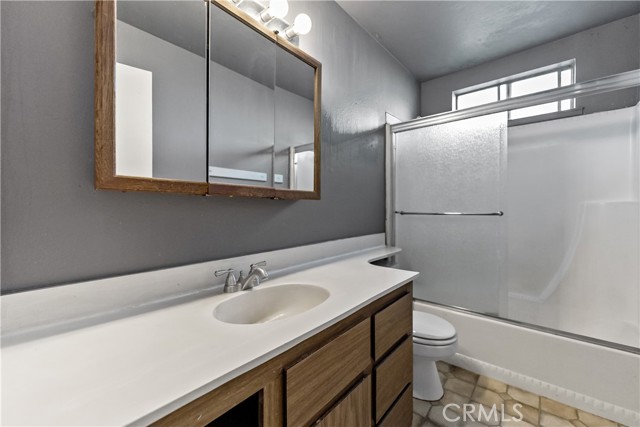 Detail Gallery Image 12 of 18 For 5188 W Ashlan, Fresno,  CA 93612 - 3 Beds | 1/1 Baths