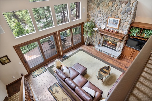 Detail Gallery Image 26 of 75 For 180 Grass Valley Rd #29,  Lake Arrowhead,  CA 92317 - 4 Beds | 5/1 Baths