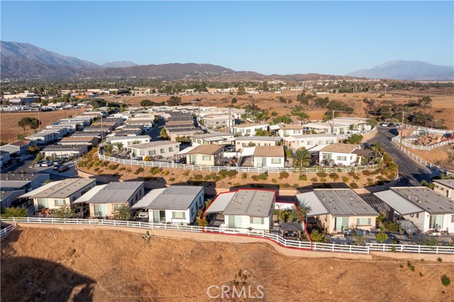 1134 Villa Calimesa Ln, Calimesa CA: https://media.crmls.org/medias/b16ead99-f5e5-401a-ad68-8ff3d6b3396a.jpg