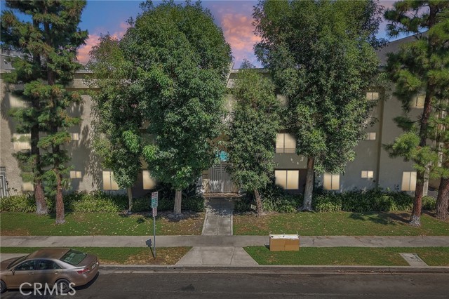 4358 Mammoth Avenue, 14 photo 26
