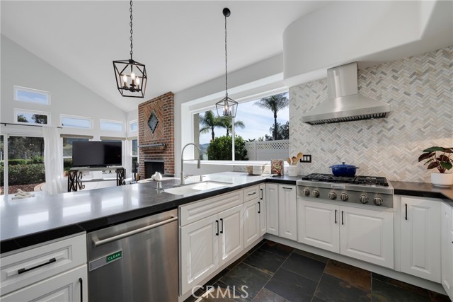 Image 28 of 66 For 5650 Picasso Drive