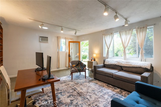 1812 Las Flores Drive, Los Angeles CA: https://media.crmls.org/medias/b1712e6c-1889-40ac-a9e7-f219dc12cd05.jpg