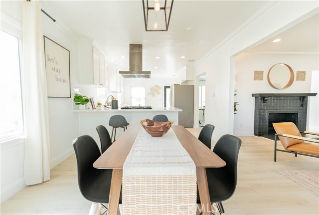 5743 Dining to Kitcken