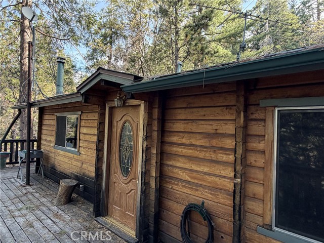 Detail Gallery Image 2 of 29 For 6307 Cedar Ct, Angelus Oaks,  CA 92305 - 3 Beds | 2 Baths