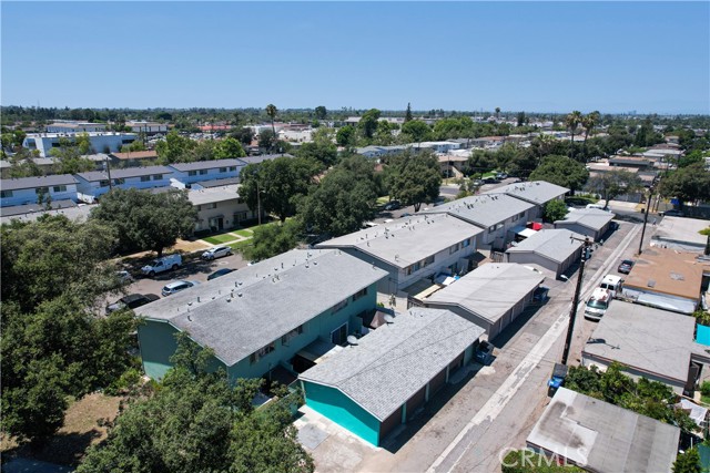 Detail Gallery Image 5 of 7 For 2729 S Rosewood Ave, Santa Ana,  CA 92707 - – Beds | – Baths