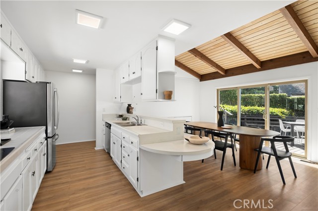 Detail Gallery Image 17 of 42 For 700 Temple Hills Dr, Laguna Beach,  CA 92651 - 3 Beds | 2 Baths