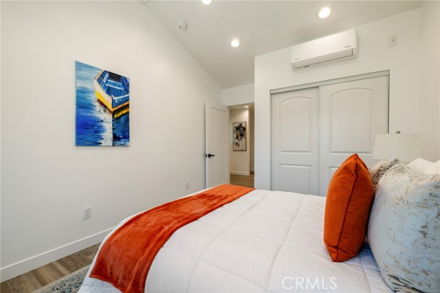 11012 Montgomery Avenue, Granada Hills CA: https://media.crmls.org/medias/b172cb62-885f-4d04-91e2-dfe570c871ef.jpg