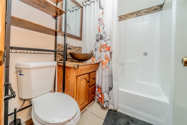 Detail Gallery Image 9 of 39 For 1724 Thrush, Wrightwood,  CA 92397 - 1 Beds | 1 Baths