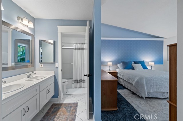 56 Ashbrook, Irvine CA: https://media.crmls.org/medias/b173ad1b-7288-4525-a070-35c10dd4bf83.jpg