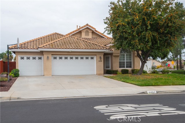 Detail Gallery Image 1 of 22 For 8856 Mesa Oak Dr, Riverside,  CA 92508 - 3 Beds | 2 Baths