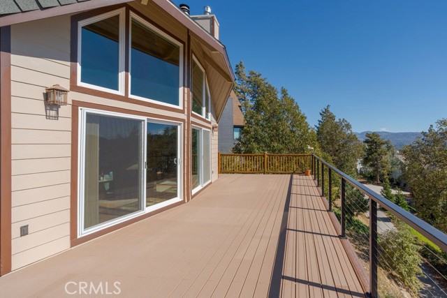 Detail Gallery Image 8 of 51 For 27721 Caribou Dr, Lake Arrowhead,  CA 92352 - 3 Beds | 3 Baths