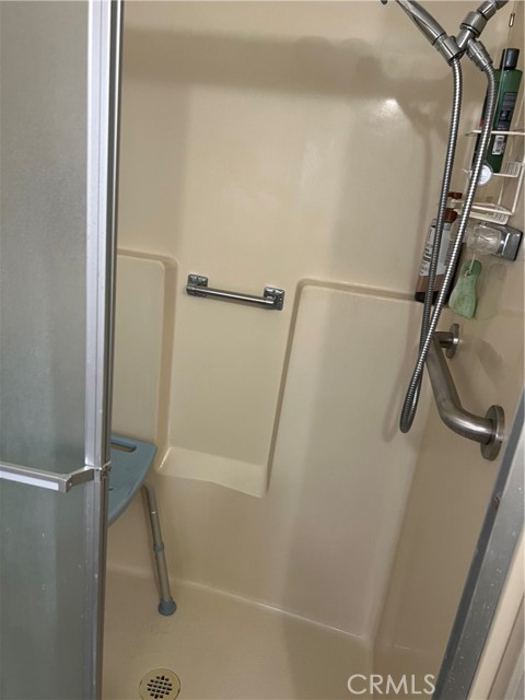 Detail Gallery Image 19 of 23 For 21001 Plummer St #34,  Chatsworth,  CA 91311 - 2 Beds | 2 Baths