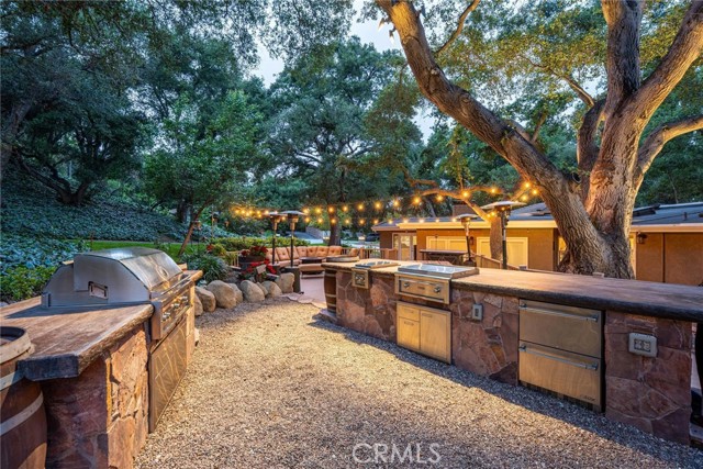 24208 Heritage Lane, Newhall CA: https://media.crmls.org/medias/b17465fa-cf15-4e68-8707-df565935dec4.jpg