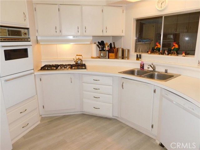 2200 W Wilson Street, Banning CA: https://media.crmls.org/medias/b174660e-4f36-47f3-8cf5-1b95efb0825d.jpg