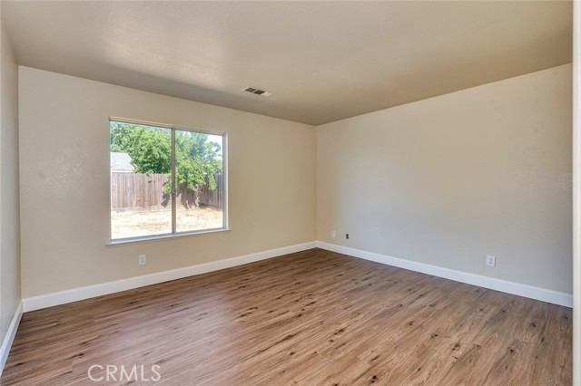 Detail Gallery Image 18 of 27 For 2033 Gleneagle St, Atwater,  CA 95301 - 3 Beds | 2 Baths