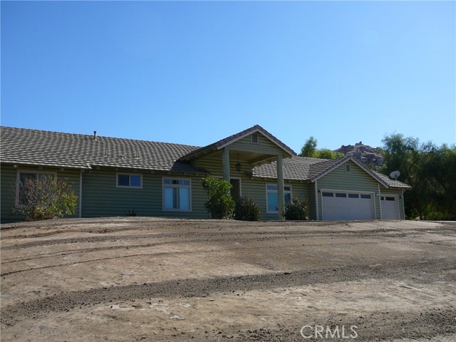 Detail Gallery Image 4 of 73 For 22580 Hills Ranch Rd, Nuevo,  CA 92567 - 4 Beds | 2 Baths