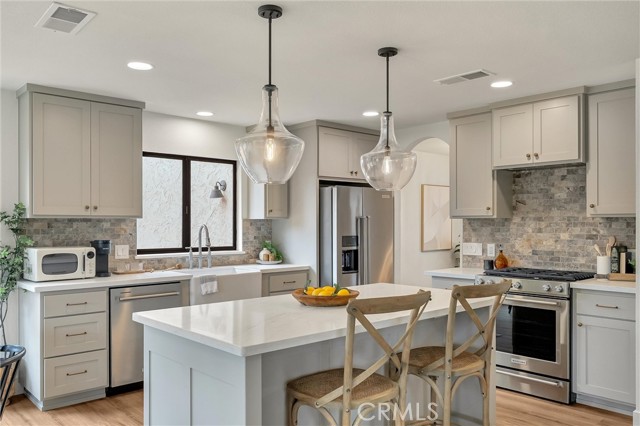 Detail Gallery Image 18 of 68 For 940 Dias, Chico,  CA 95926 - 4 Beds | 2 Baths