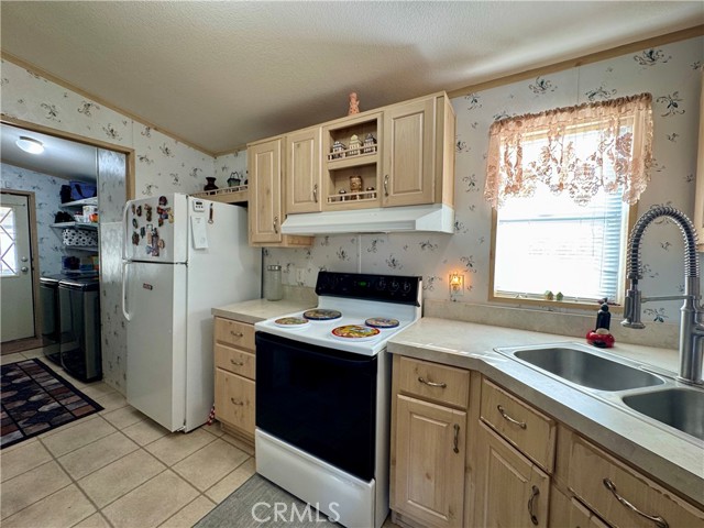 Detail Gallery Image 18 of 49 For 3770 Turtle Beach, Needles,  CA 92363 - 4 Beds | 2 Baths