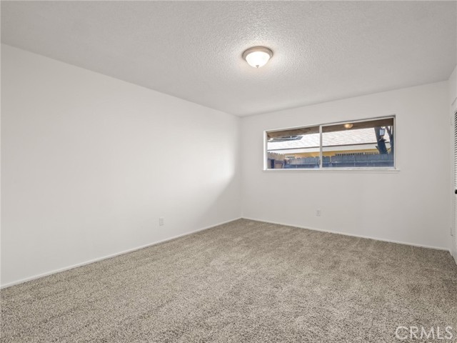 Detail Gallery Image 15 of 22 For 3725 N Fruit Ave #B,  Fresno,  CA 93705 - 2 Beds | 1 Baths