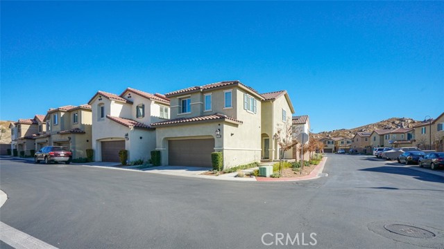 Detail Gallery Image 7 of 48 For 12848 Crown Hill Way, Moreno Valley,  CA 92555 - 3 Beds | 2/1 Baths