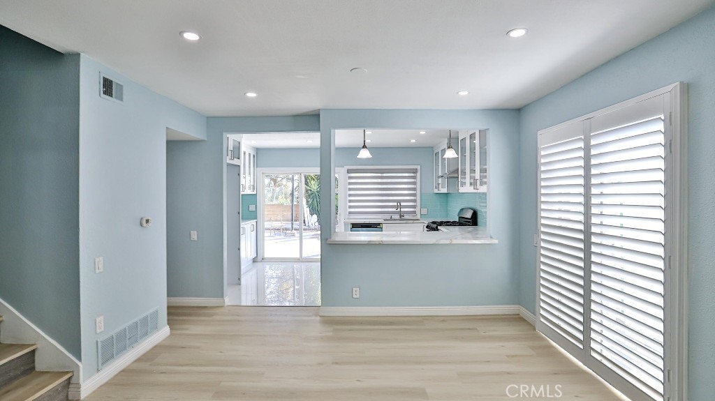 MLS #OC25233956 image #6