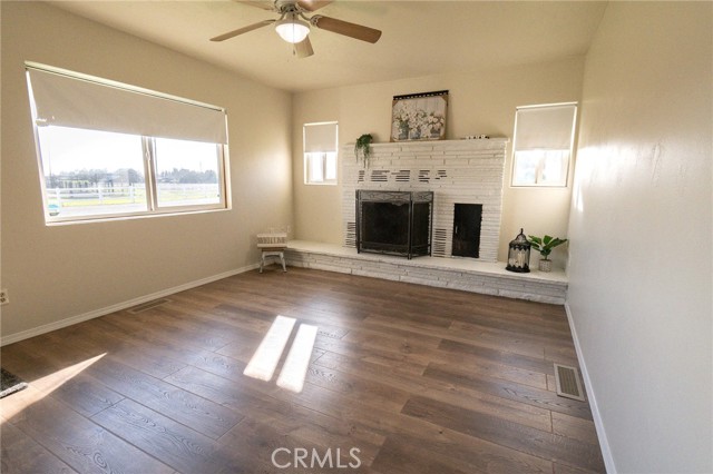 4173 Co Rd K, Orland CA: https://media.crmls.org/medias/b1765334-f309-4e0a-90f9-674c92971869.jpg