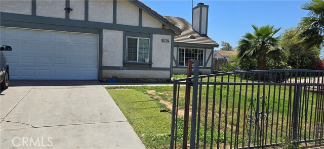 Detail Gallery Image 2 of 4 For 25651 Dracaea Ave, Moreno Valley,  CA 92553 - 4 Beds | 2 Baths