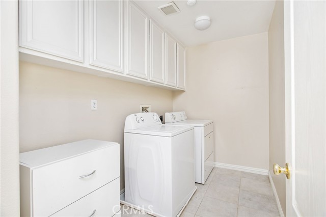 Detail Gallery Image 38 of 67 For 28536 Mission Dr, Menifee,  CA 92584 - 6 Beds | 4 Baths