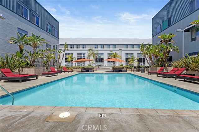 435 West Center Street Promenade, Anaheim CA: https://media.crmls.org/medias/b17a65f7-249e-40d3-a18a-72aa73319e36.jpg