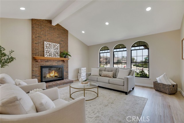 5697 Los Robles, La Verne CA: https://media.crmls.org/medias/b17a87e0-4375-4c6f-a723-7ccc4079349a.jpg