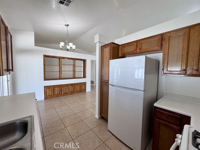 Detail Gallery Image 16 of 33 For 32418 Enriqueta Cir, Temecula,  CA 92592 - 3 Beds | 2 Baths