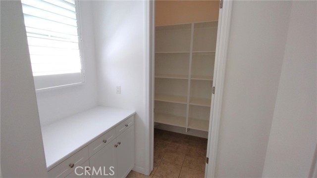 73 Gardenhouse Way, Irvine CA: https://media.crmls.org/medias/b17bc34d-de81-4444-815b-147fb69d3a06.jpg