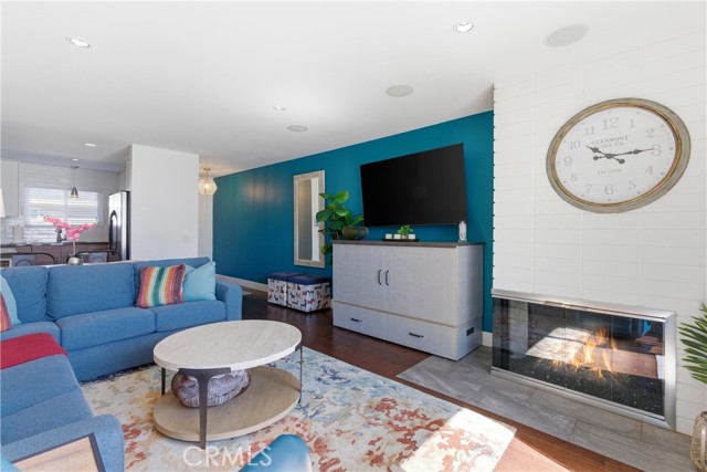 Detail Gallery Image 5 of 19 For 2400 Elden #32,  Costa Mesa,  CA 92627 - 2 Beds | 1 Baths