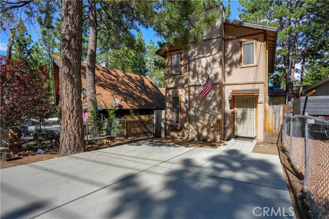 Detail Gallery Image 1 of 35 For 259 Maple Ln, Sugarloaf,  CA 92386 - 2 Beds | 2 Baths