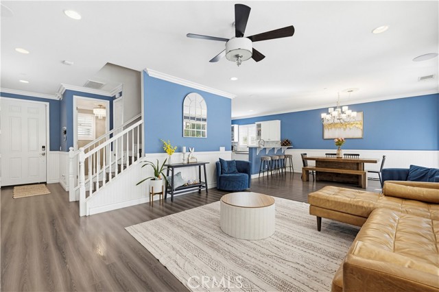 Detail Gallery Image 17 of 42 For 19890 Holly Drive, Saugus,  CA 91350 - 3 Beds | 3 Baths