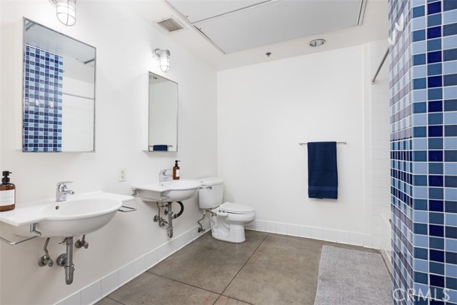 Detail Gallery Image 13 of 28 For 835 Locust Ave #323,  Long Beach,  CA 90813 - 1 Beds | 1 Baths