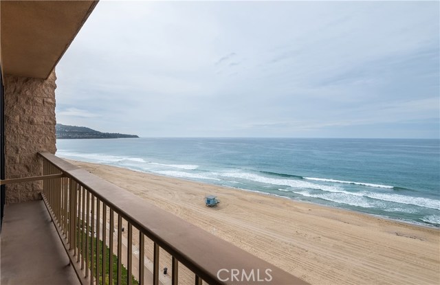 727 Esplanade, Redondo Beach, California 90277, 1 Bedroom Bedrooms, ,1 BathroomBathrooms,Residential,Sold,Esplanade,SB18295256